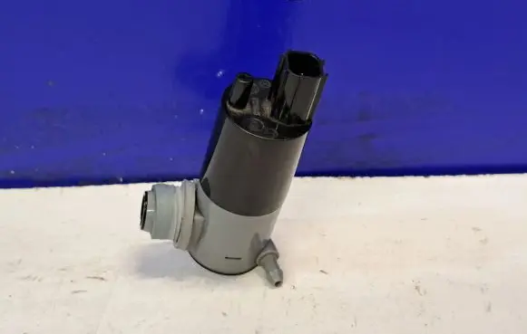 Jaguar F-Type Windscreen/windshield washer pump 1009860 140922B