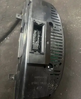 Volkswagen PASSAT B6 Speedometer (instrument cluster) A2C53145550