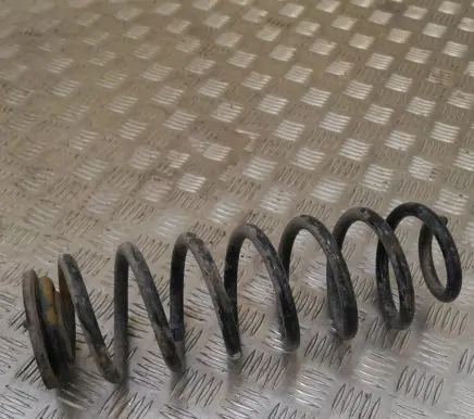 Volkswagen Touran I Rear coil spring
