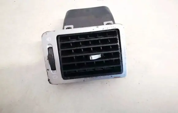 Peugeot 307 Dash center air vent grill 9634499077