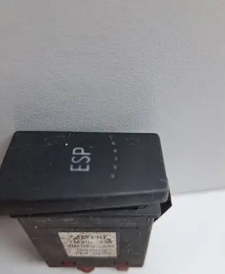 Volkswagen PASSAT B5 ESP (stability program) switch 7M392134 PA6GF30 YM2119G254AAW
