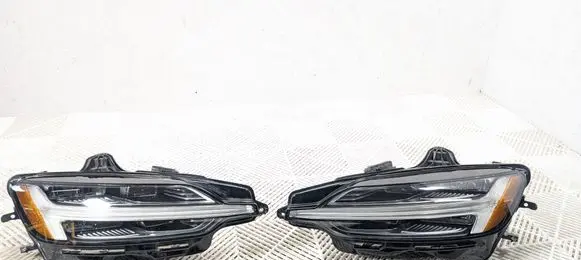 Volvo V60 Headlight/headlamp 32314195 32314194 32420510