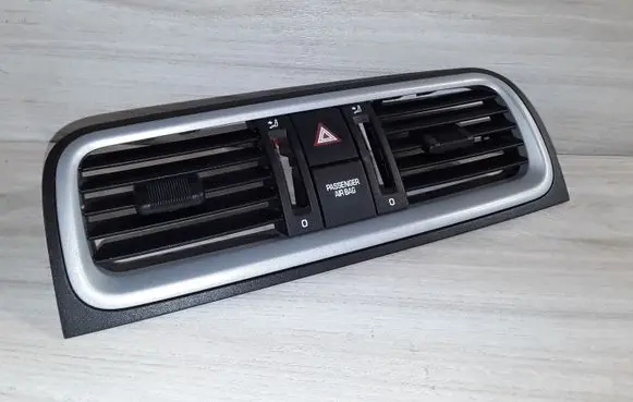 Skoda Fabia Mk2 (5J) Dash center air vent grill 5J0820951S01