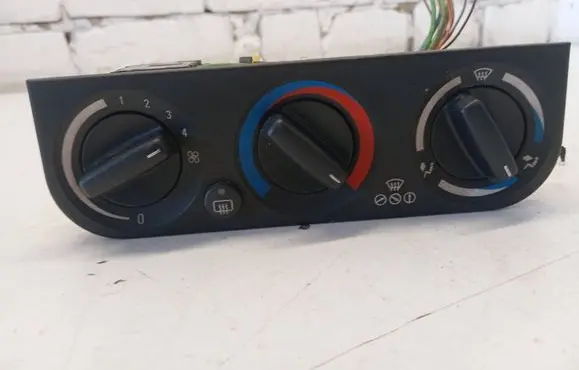 BMW 3 E36 Climate control unit 64111393870