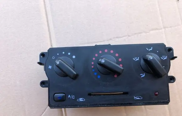Nissan Micra Climate control unit