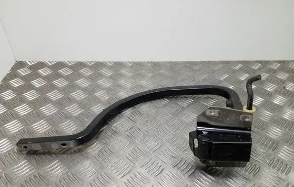 Volkswagen Jetta VI Tailgate/trunk/boot hinge 5C6827301D