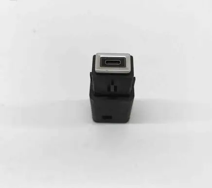 Peugeot 3008 III USB socket connector 9851608480 9831350680