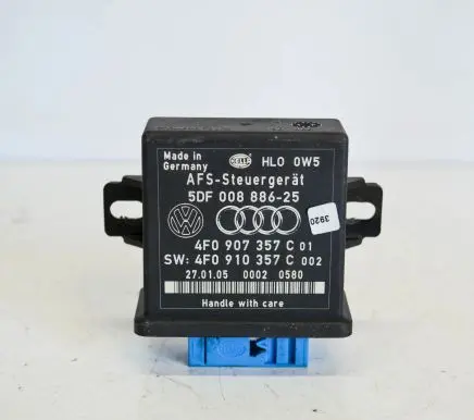 Audi A4 S4 B7 8E 8H Headlight ballast module Xenon 4F0907357C