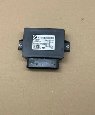 BMW 5 F10 F11 Hand brake control module 6799083 23122010 32620257A