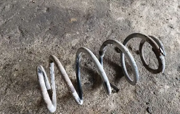 Opel Astra G Front coil spring