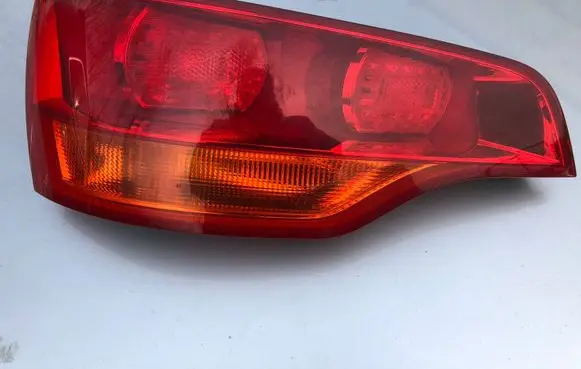 Audi Q7 4L Rear/tail lights 4L0945093