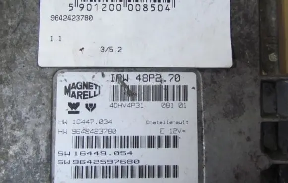 Peugeot 206 Engine control unit/module 9642423780 IAW48P270