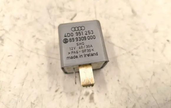 Audi A4 S4 B5 8D Other relay 4D0951253 899309000