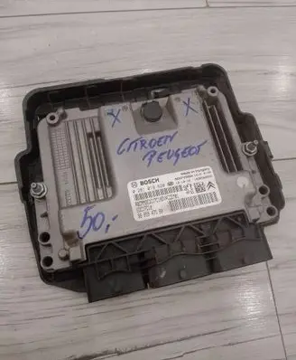 Peugeot 208 Engine control unit/module ECU 0281019820