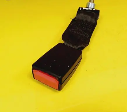Lancia Thesis Rear seatbelt buckle