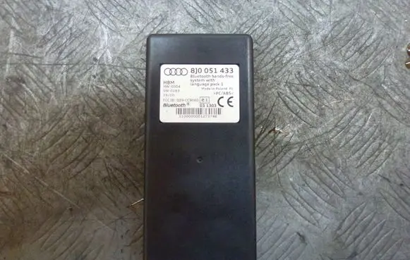 Audi A4 S4 B7 8E 8H Hands-free kit 8J0051433