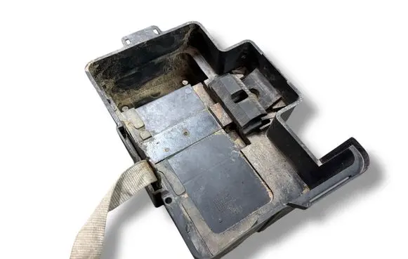 Battery tray