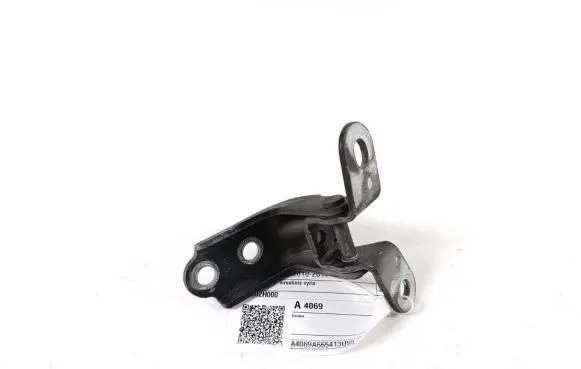 KIA Sportage Front door upper hinge 793202H000