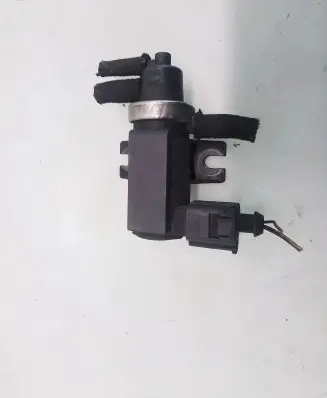 Volkswagen Golf IV Turbo solenoid valve 1J0906627