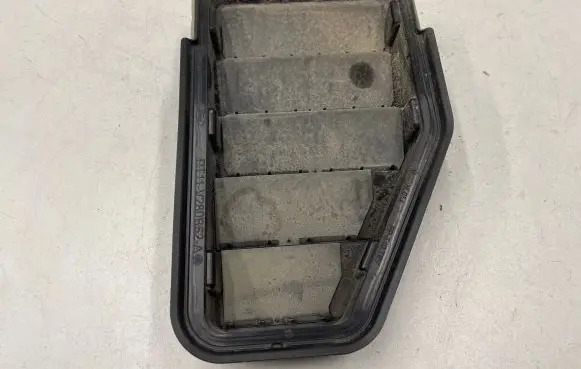 Ford Transit Courier Fender grill DT11V280B62A