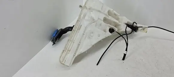 Audi Q7 4M Windshield washer fluid reservoir/tank 4M0955452 4M0955448