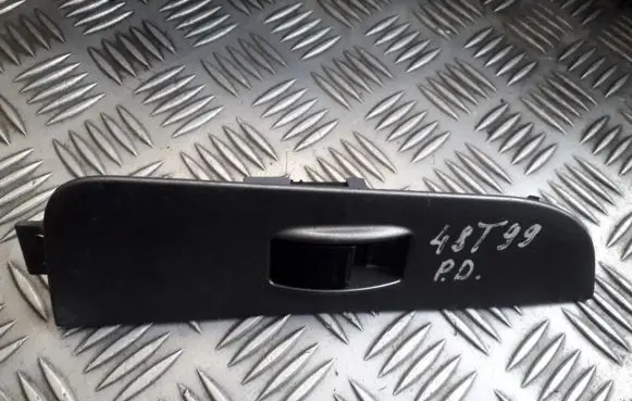 Toyota Corolla E110 Electric window control switch