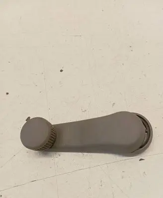 Volkswagen Transporter - Caravelle T4 Front door window winding handle 1H0837581D