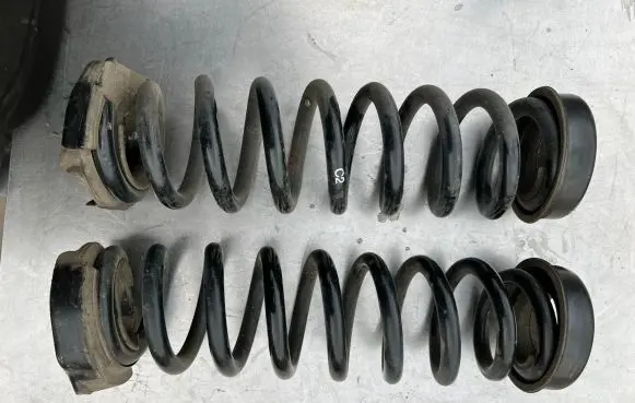 BMW 3 E90 E91 Rear coil spring 6764419