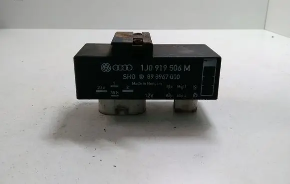 Volkswagen Polo III 6N 6N2 6NF Coolant fan relay 1J0919506M