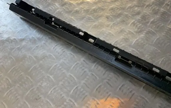Volvo XC90 Sill supporting ledge 31395857 31378138