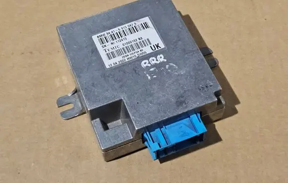 BMW 5 E39 Voice control module 6915047 112415 01000162