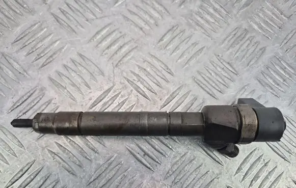 Mercedes-Benz C W203 Fuel injector A6130700687