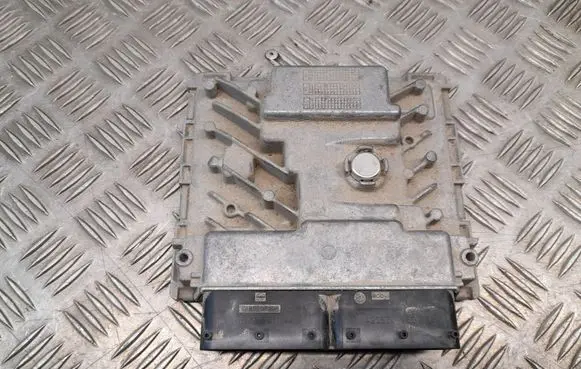 Audi A4 S4 B9 Engine control unit/module 06L907425