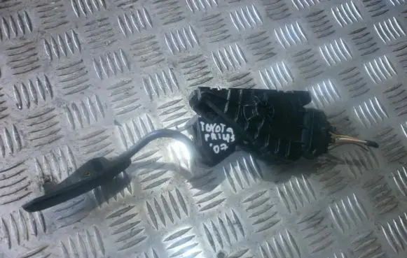 Toyota Prius (XW20) Accelerator throttle pedal 7812047040 1988003120
