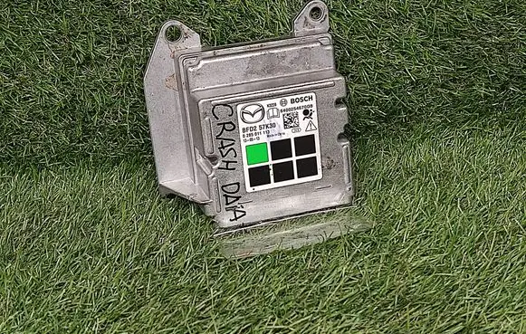 Mazda 3 II Airbag control unit/module BFD257K30 0285011113