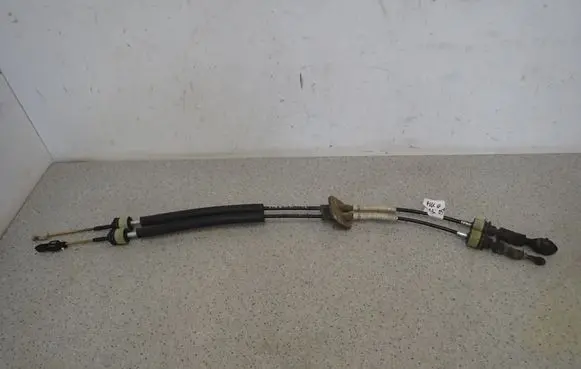 Suzuki Swift I Gear shift cable linkage