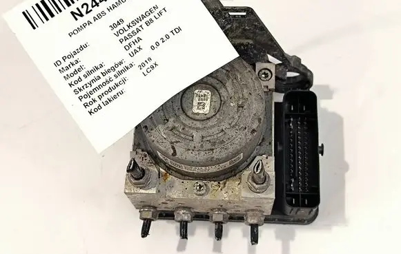 Volkswagen PASSAT B8 ABS Pump 5Q0614517FA
