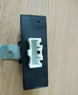 Ford Ranger Engine control unit/module UR5867790 K4000 6H01B