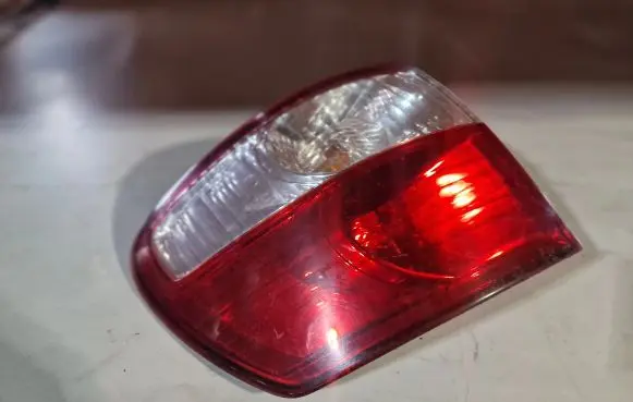 Toyota Avensis Verso Rear/tail lights