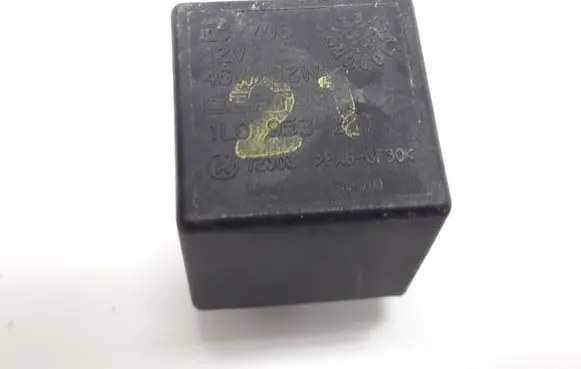 Volkswagen Polo III 6N 6N2 6NF Other relay 1L0953227