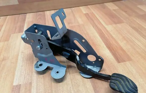Renault Megane IV Brake pedal 465013420R