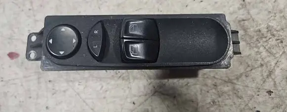 Mercedes-Benz Vito Viano W639 Electric window control switch A6395450913 20178 08ZGS002
