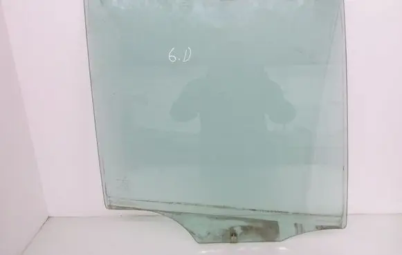 Mercedes-Benz ML W163 Rear door window glass A1637350210