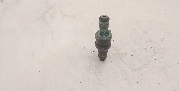BMW 5 E39 Fuel injector 0280150415
