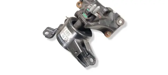 Hyundai i40 Engine mount bracket 218303Z600