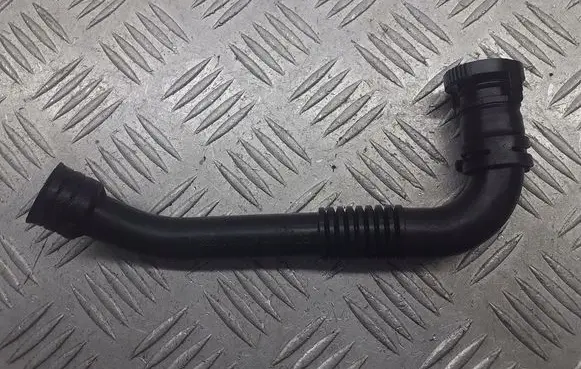 Skoda Fabia Mk1 (6Y) Oil breather separator 045103493D