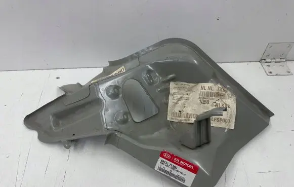 KIA Optima Headlight/headlamp mounting bracket 691312T500 69131-2T500