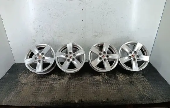 Mitsubishi Lancer X R16 alloy rim 4250B388
