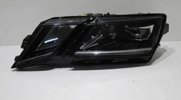 Skoda Octavia Mk3 (5E) Headlight/headlamp 5E1941017E LE15A6369 145100023707
