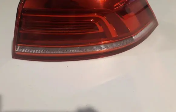 Volkswagen PASSAT B8 Rear/tail lights